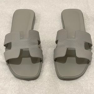 Hermes Oran Sandals Epsom Leather in Blue Glacier